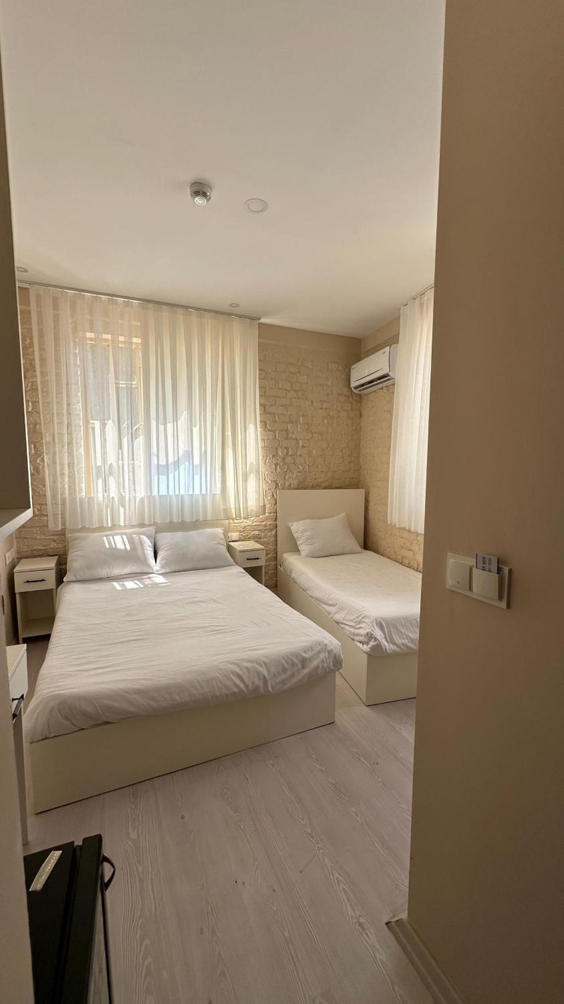 Rota Star Hotel Beyoglu イスタンブール エクステリア 写真